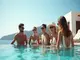 love-island-vip-startet-mit-promi-flirts-in-griechenland-und-neuen-politik-promi-paaren